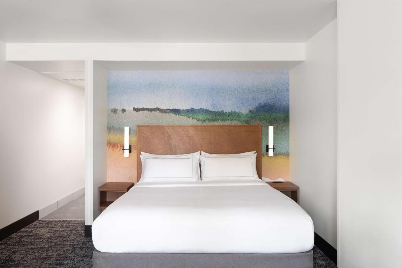 King Room with Sofa Bed and Balcony - River View,1498891213:JPEG