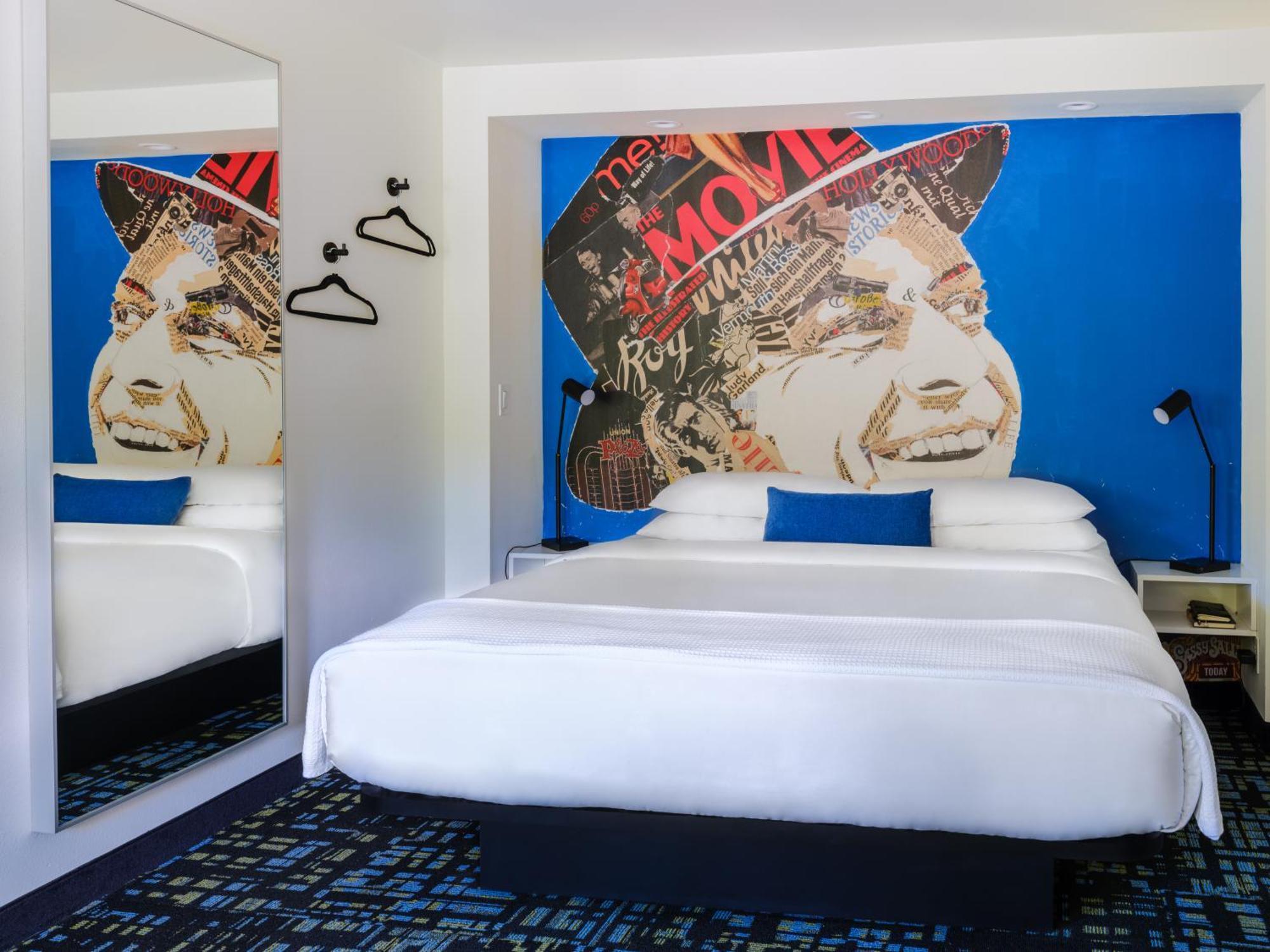 Deluxe King Room,1566960896:JPEG