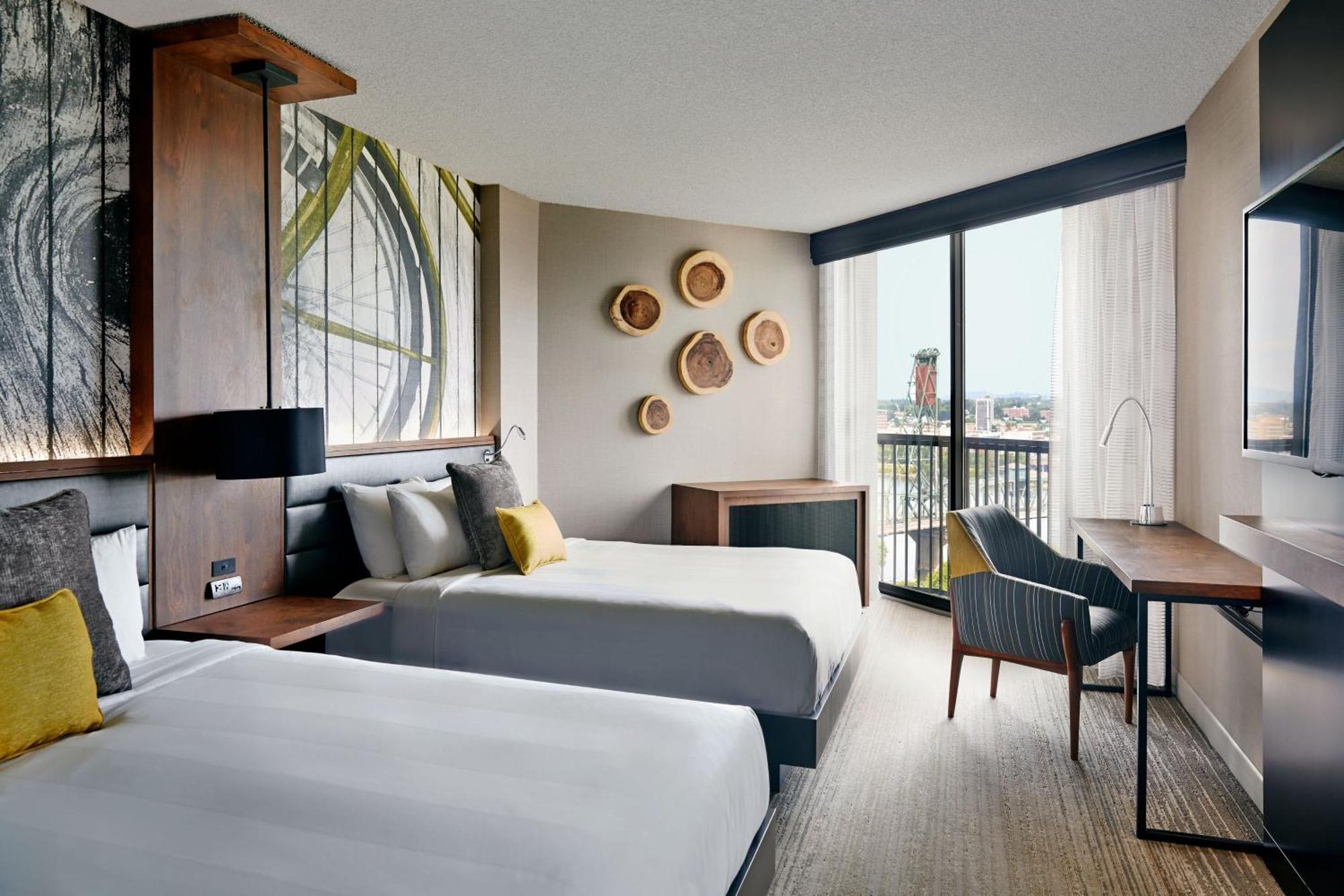 M Club Level Guest Room Two Queen Beds High Floor