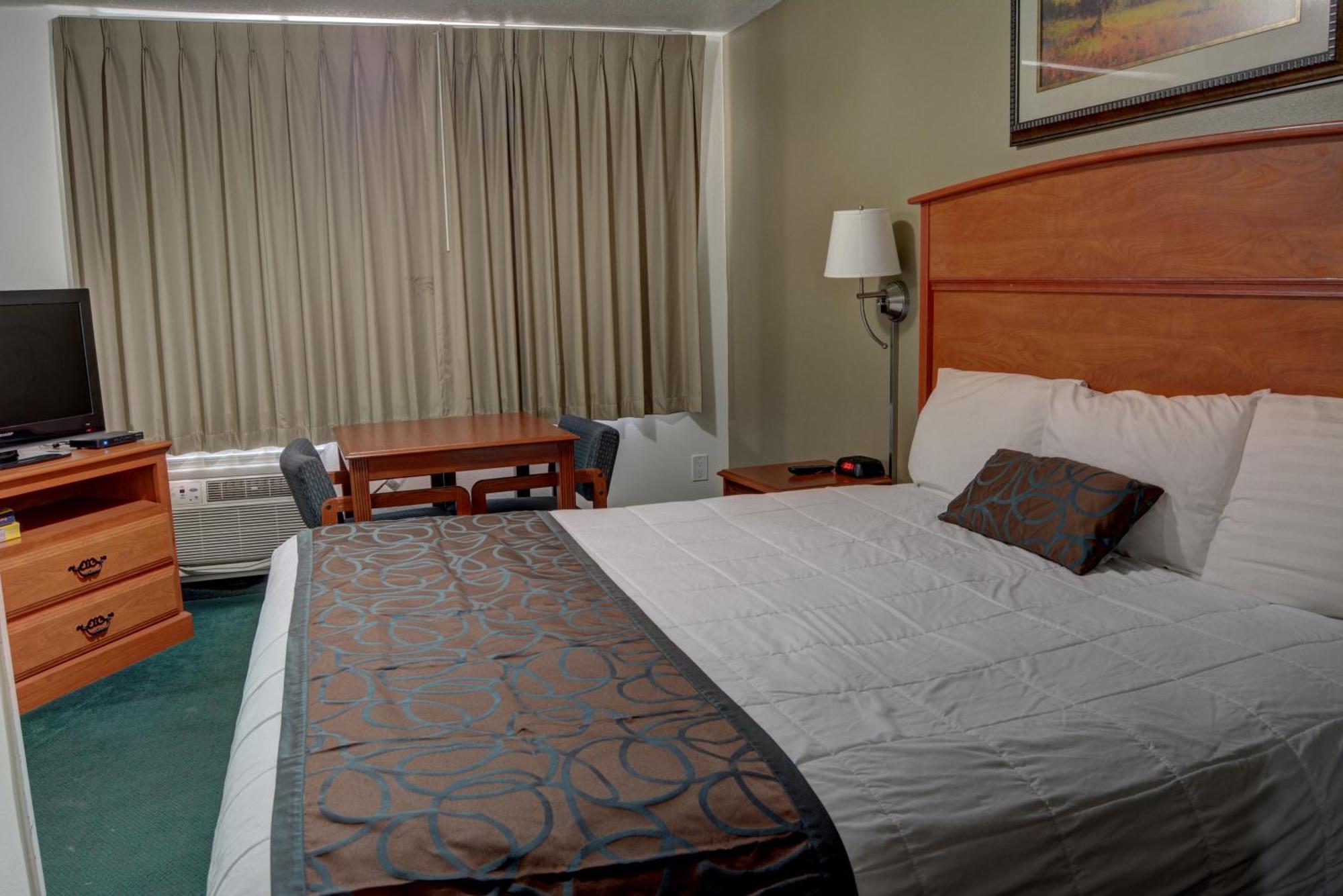 Deluxe Family Room,1690588607:JPEG