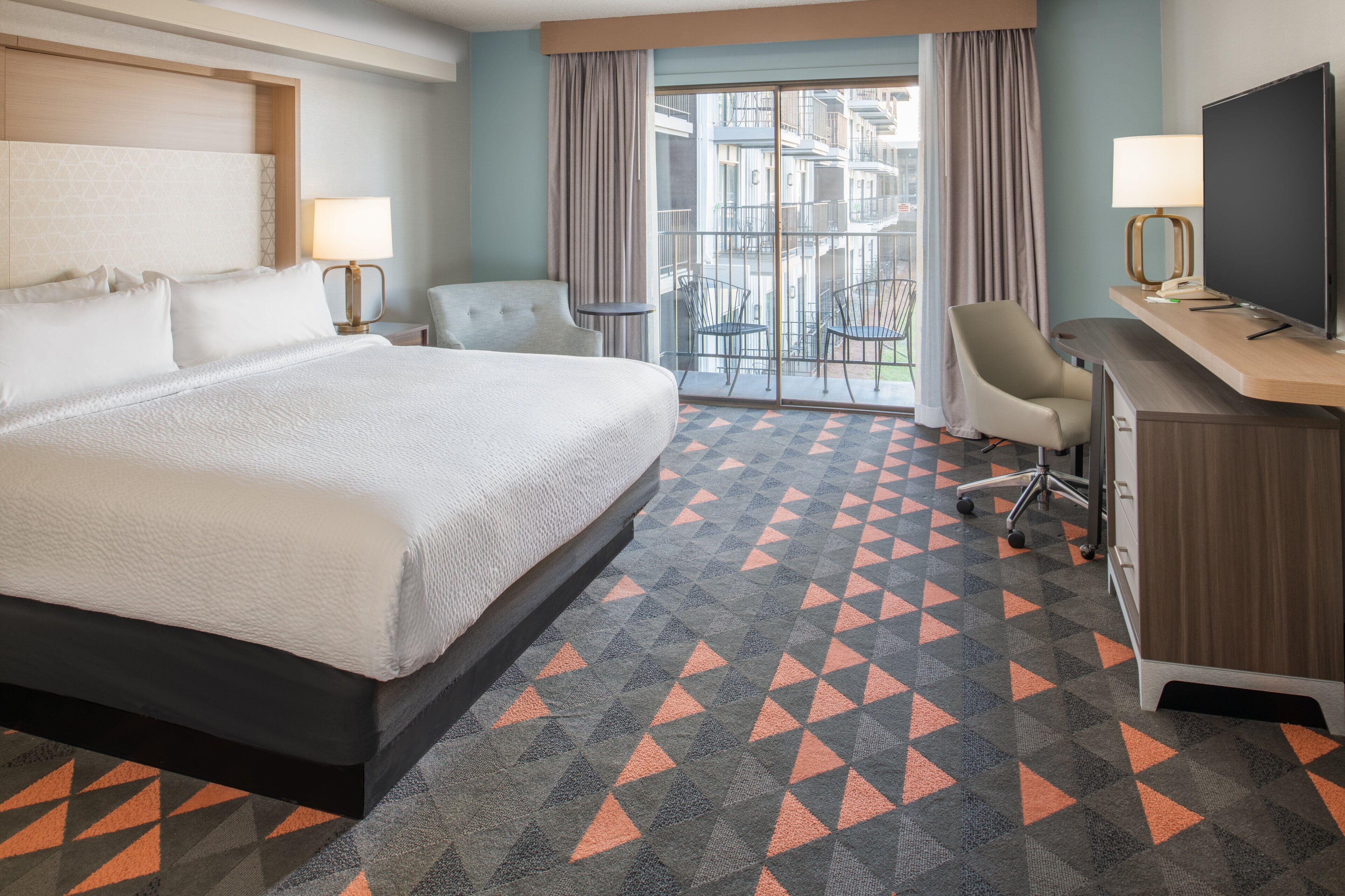 Premium King Room River View