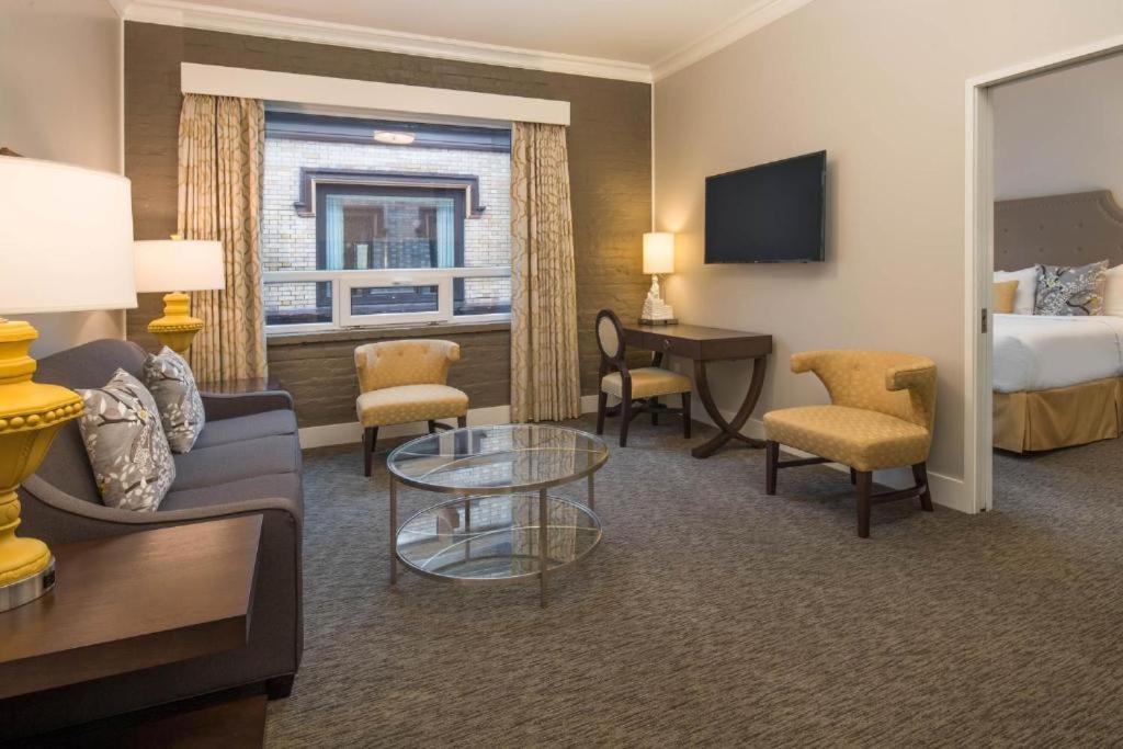 Master Suite King Executive Suite