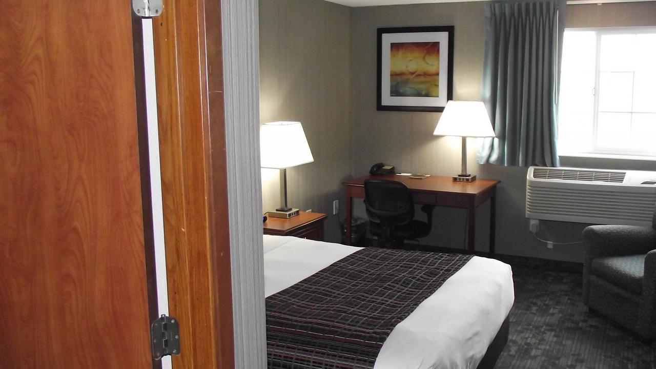Queen Room - Disability Access/Non-Smoking