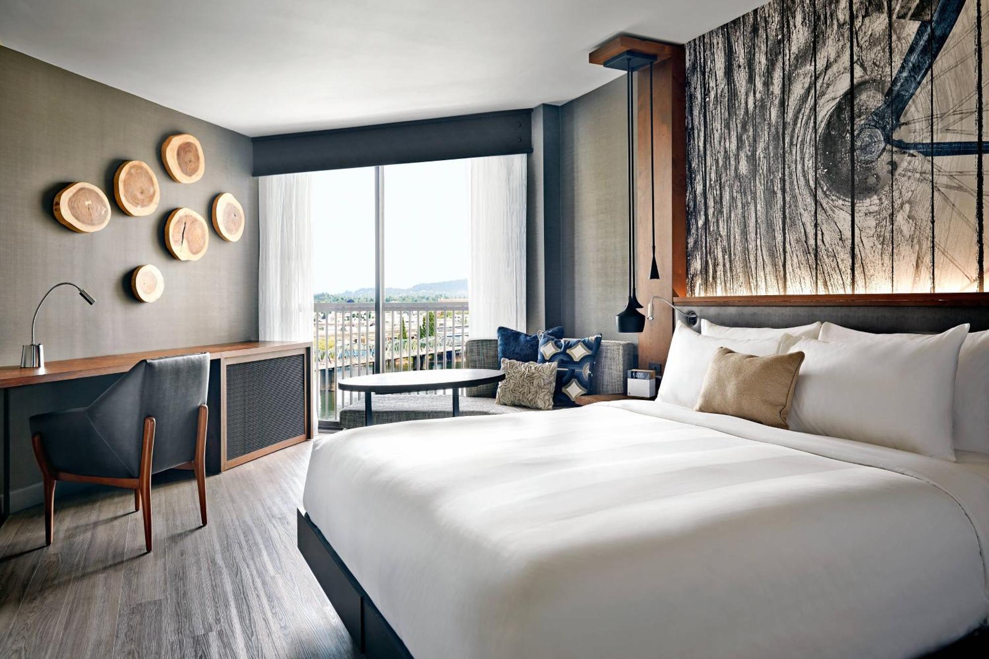 Guest room, 1 King, Willamette River view,1395621803:JPEG