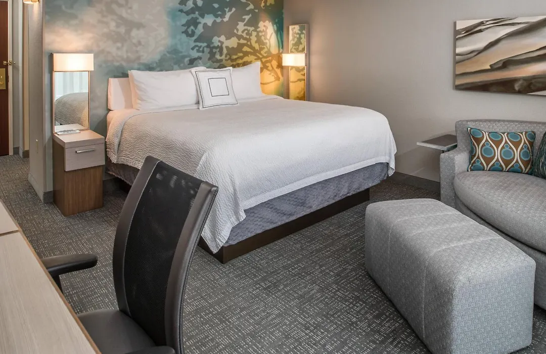 Courtyard By Marriott Portland North-1