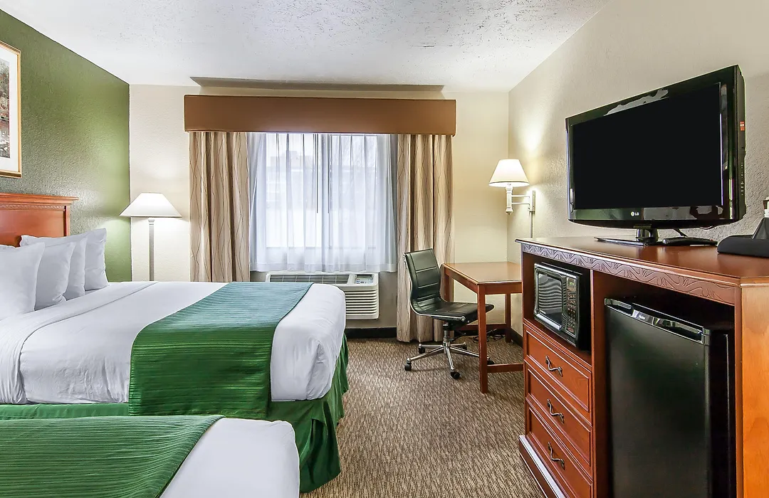 Quality Inn Downtown Convention Center-1