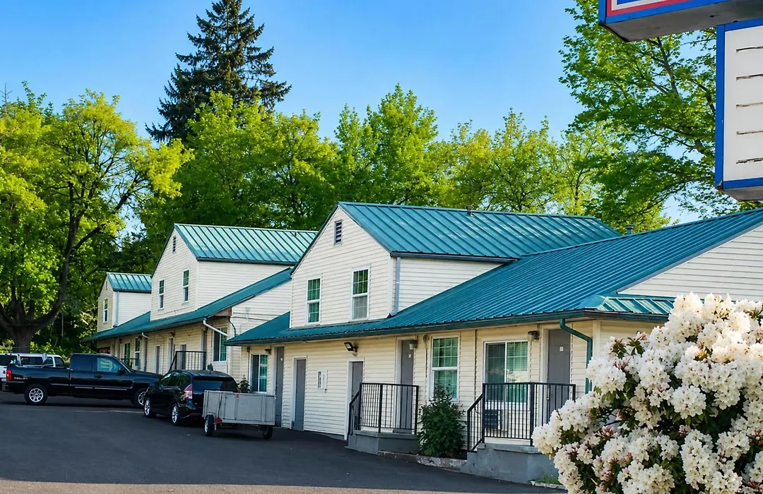 Budget Lodge By Oyo Portland West-1