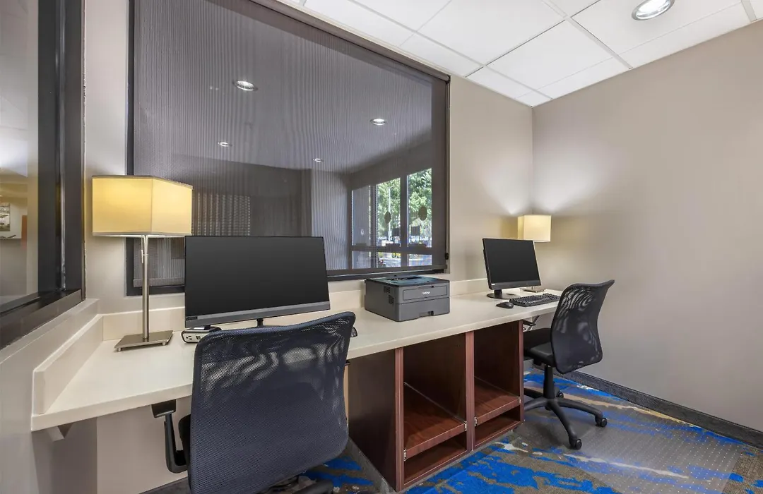 Best Western Plus Portland Airport Hotel & Suites-1
