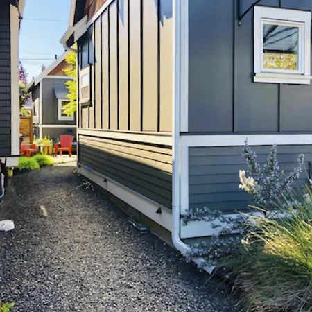 Lemon Door Micro-Loft-2