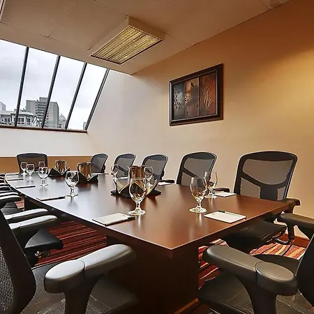University Place Hotel And Conference Center-3