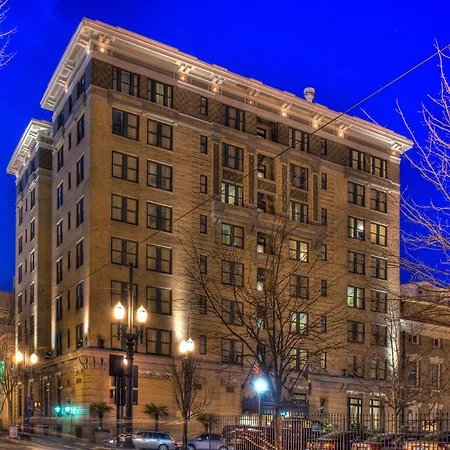Hotel DeLuxe-2