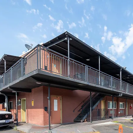 Banfield Studios By Oyo Portland Or-3