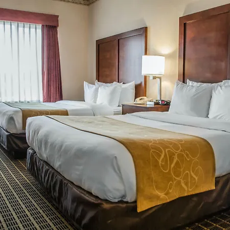 Comfort Suites Portland Southwest-3