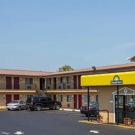 Days Inn By Wyndham Portland Central-2