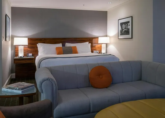 Hotel Lucia Portland