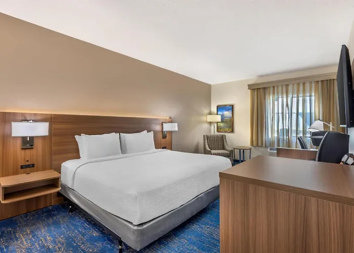 Best Western Plus Portland Airport Hotel & Suites