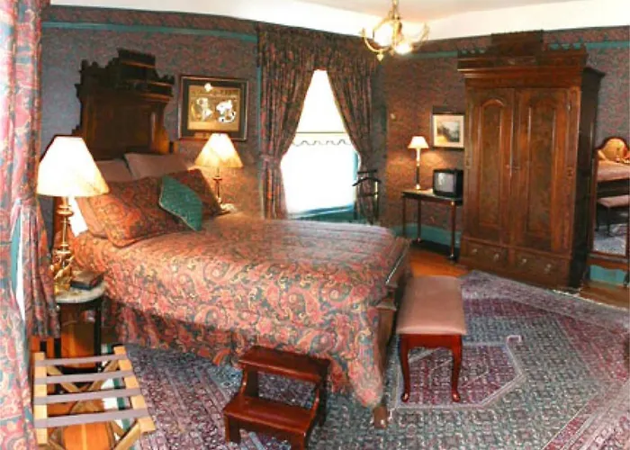 Lion And The Rose Victorian Guest House Portland